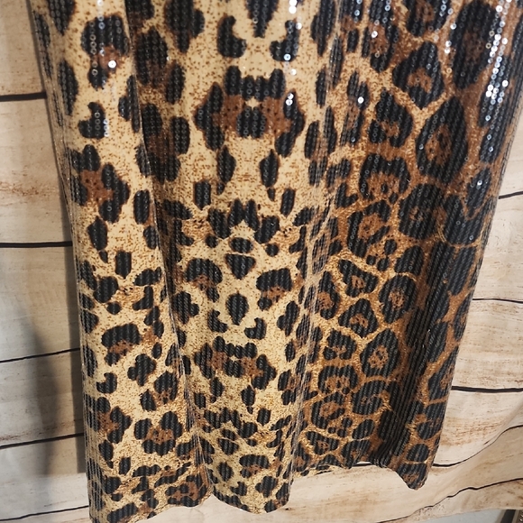 Leopard Print Sequin Dress - Picture 5 of 5